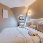 Apartament Grand Design Sous Les Toits, 16e *