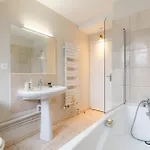Grand Design Sous Les Toits, 16e Apartament
