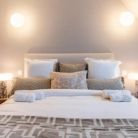 Apartment Grand Design Sous Les Toits, 16e Paris